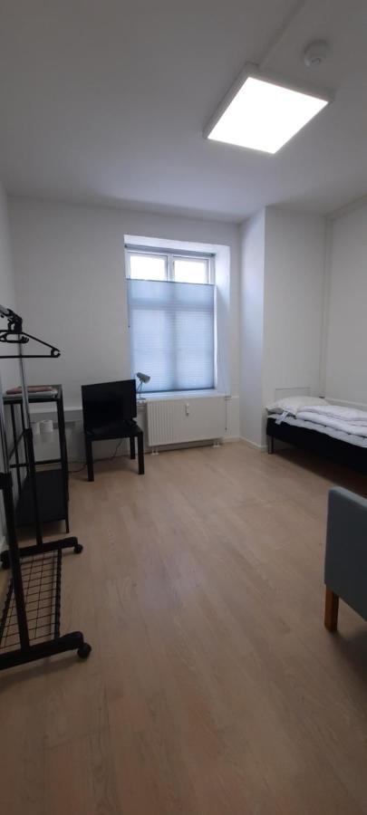 Private Room In A Shared Apartment Оденсе Экстерьер фото