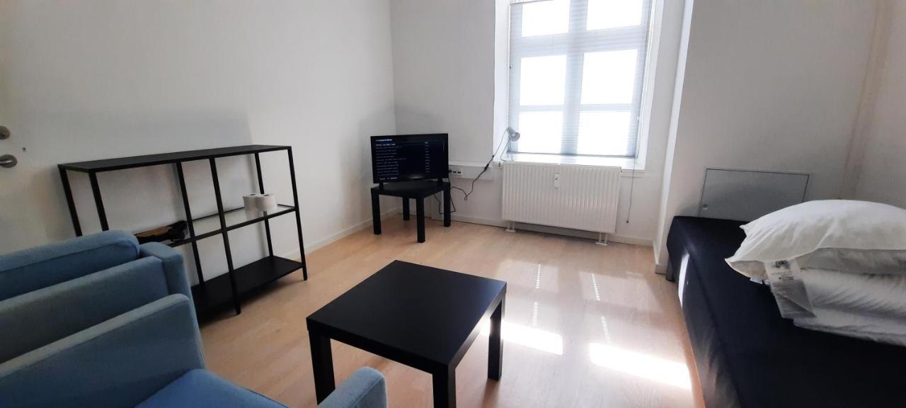 Private Room In A Shared Apartment Оденсе Экстерьер фото