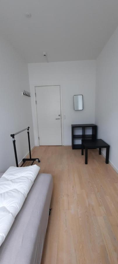 Private Room In A Shared Apartment Оденсе Экстерьер фото