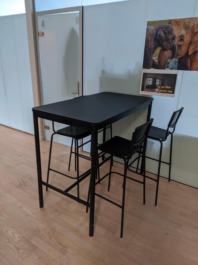 Private Room In A Shared Apartment Оденсе Экстерьер фото